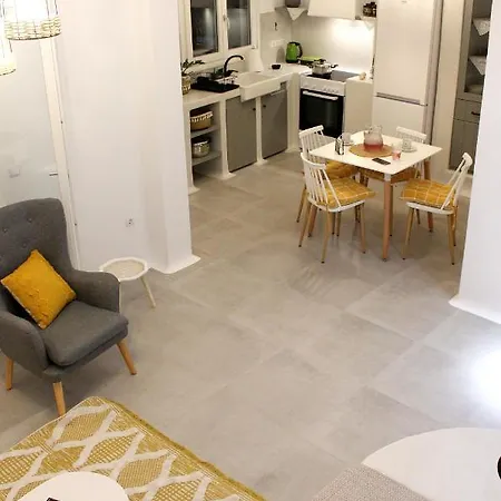 το σπίτι της γιαγιάς - Granny's Guest's House Apartment